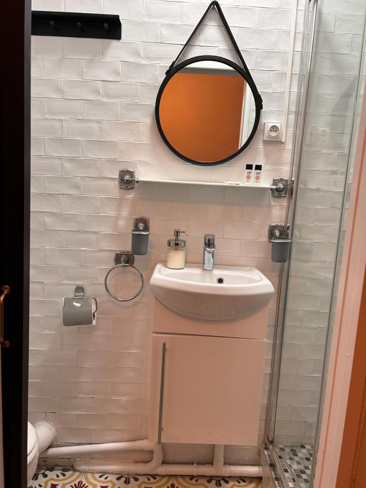 Studio Paris - Metro 7 Cadet - Quartier Faubourg-Montmartre Екстериор снимка